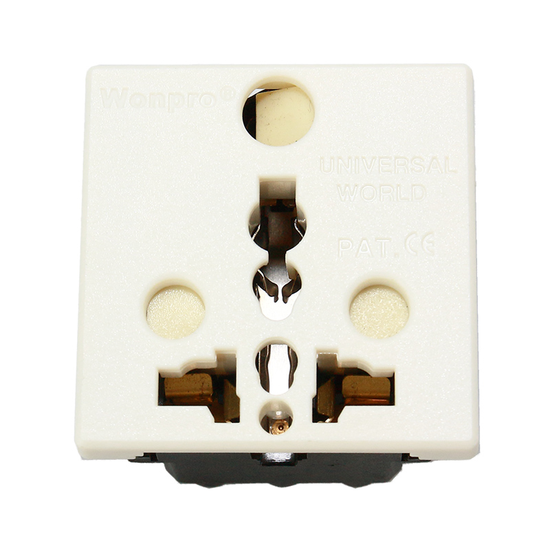 Card in embedded universal socket module R4LT